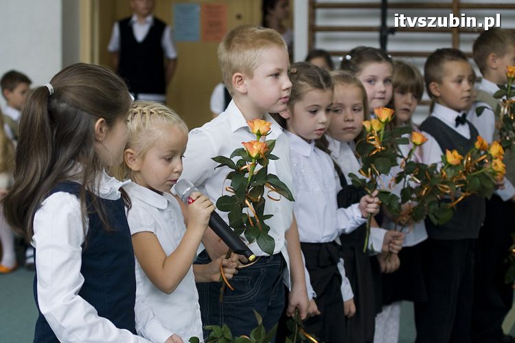 Pasowanie na ucznia w Szkole Podstawowej nr 2 w Szubinie