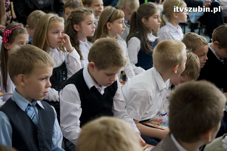 Pasowanie na ucznia w Szkole Podstawowej nr 2 w Szubinie