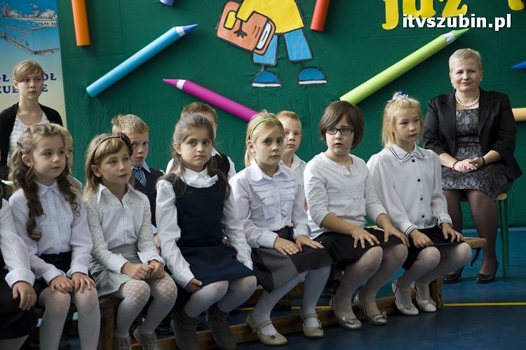 Pasowanie na ucznia w Szkole Podstawowej nr 2 w Szubinie