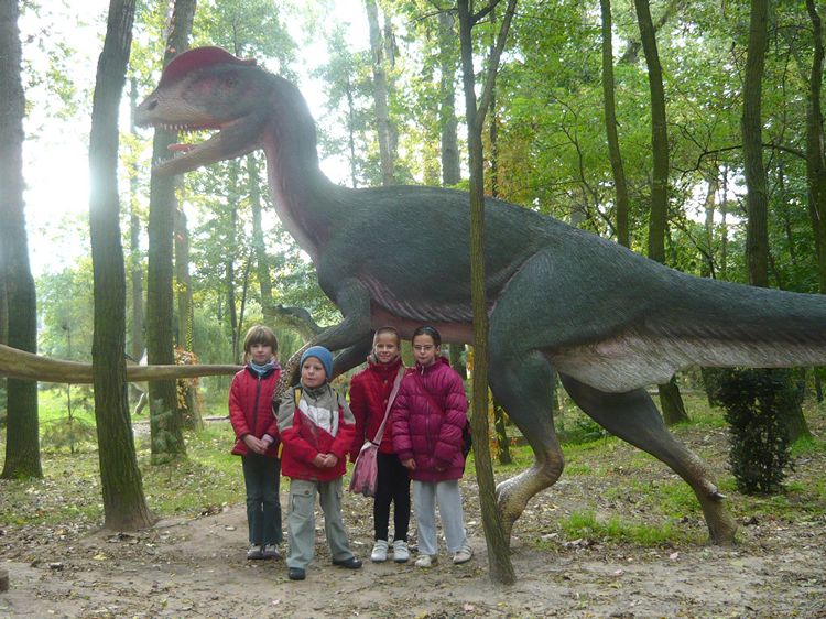 Z wizytą u dinozaurów w rogowskim parku