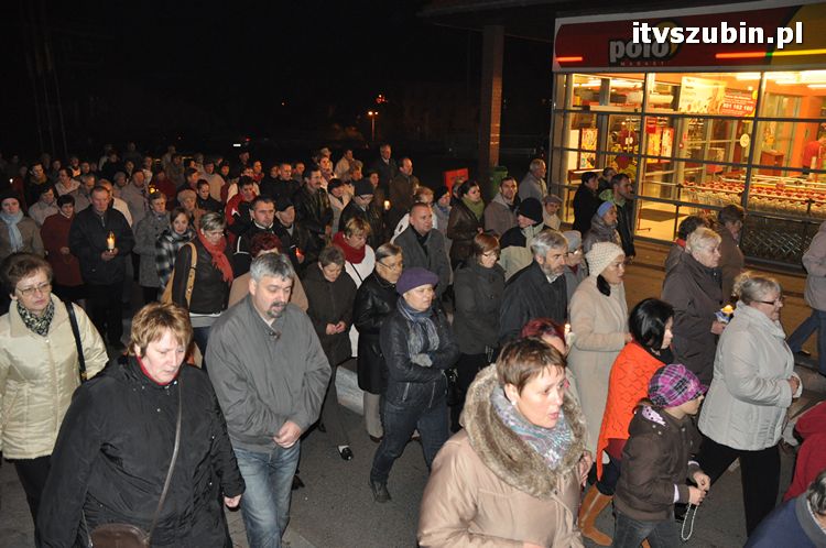 Procesja różańcowa ulicami miasta