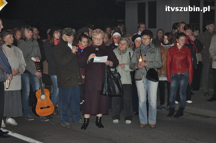 Procesja różańcowa ulicami miasta