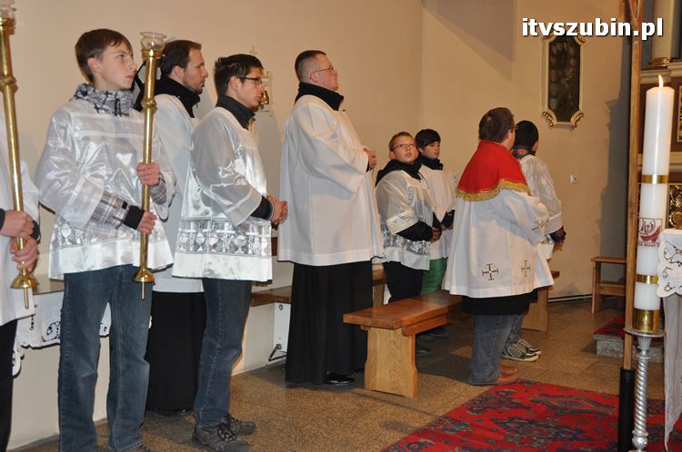 Procesja różańcowa ulicami miasta