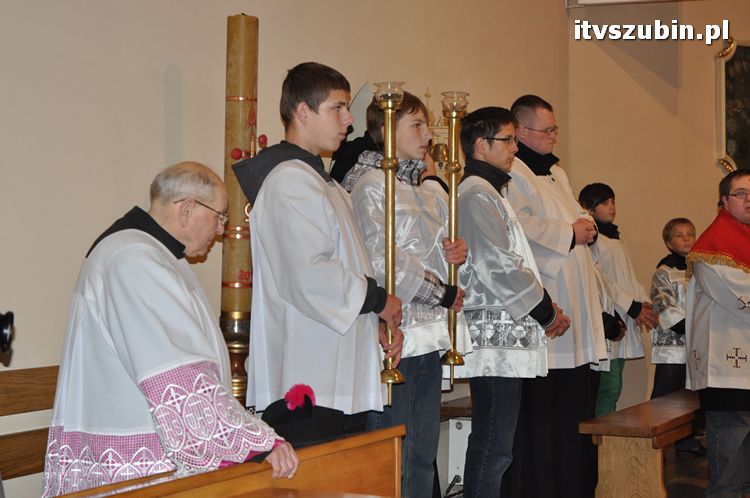 Procesja różańcowa ulicami miasta