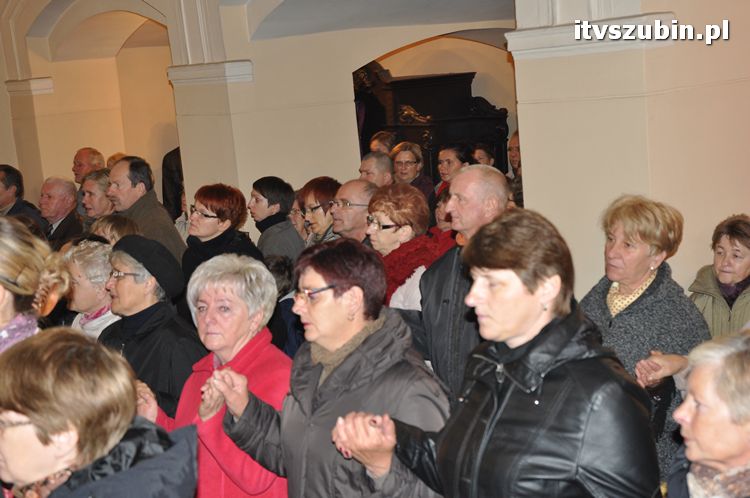 Procesja różańcowa ulicami miasta