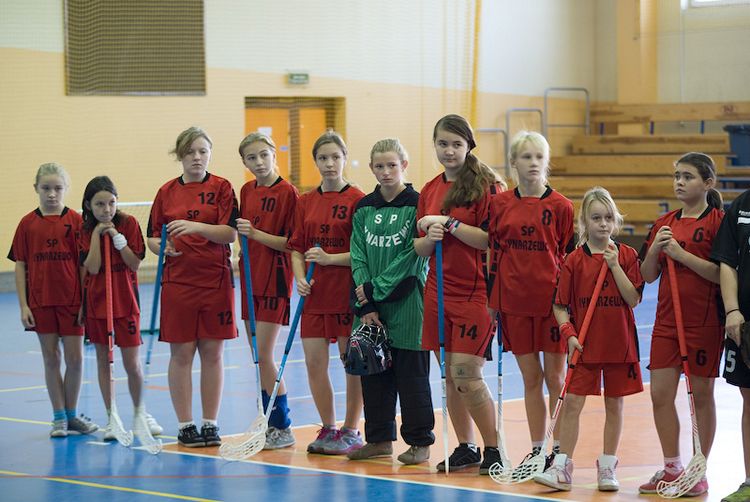 Ponownie dziewczęta z SP Królikowa najlepsze w powiecie w Unihokeju