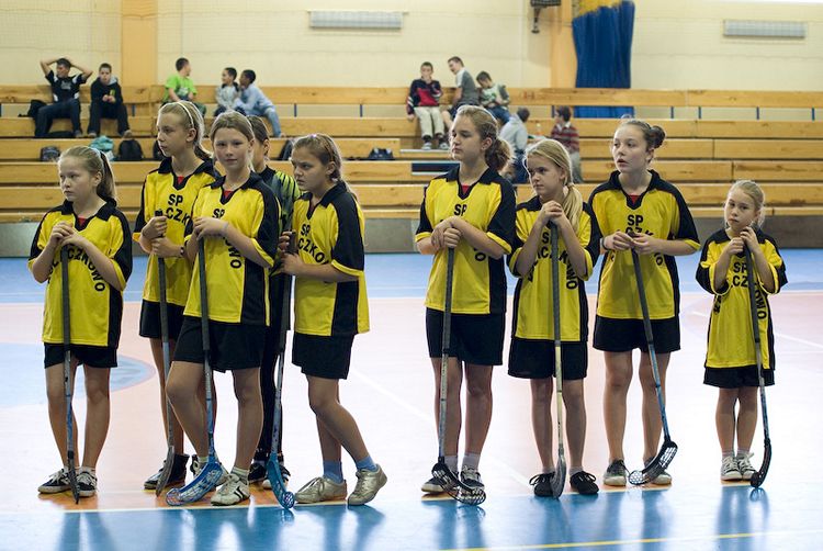 Ponownie dziewczęta z SP Królikowa najlepsze w powiecie w Unihokeju