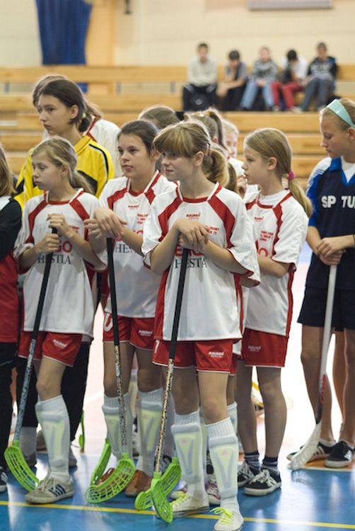 Ponownie dziewczęta z SP Królikowa najlepsze w powiecie w Unihokeju