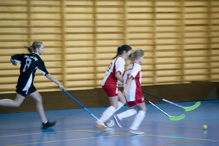 Ponownie dziewczęta z SP Królikowa najlepsze w powiecie w Unihokeju