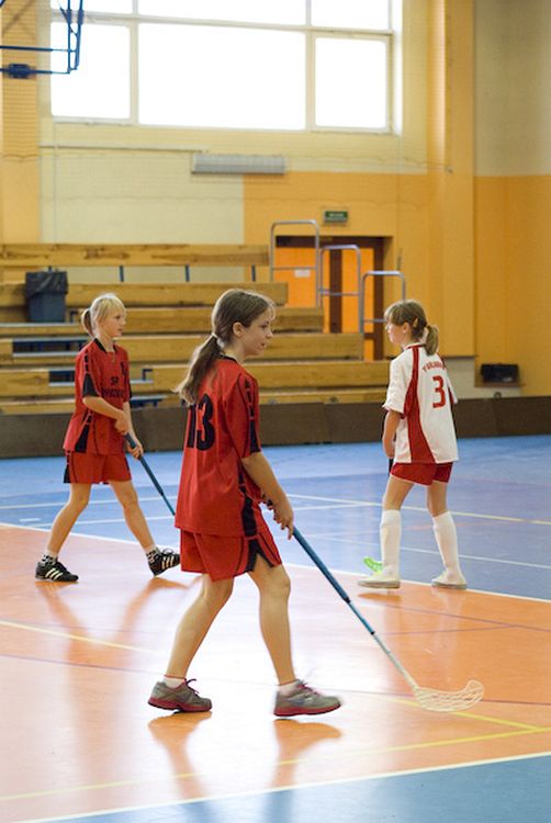 Ponownie dziewczęta z SP Królikowa najlepsze w powiecie w Unihokeju