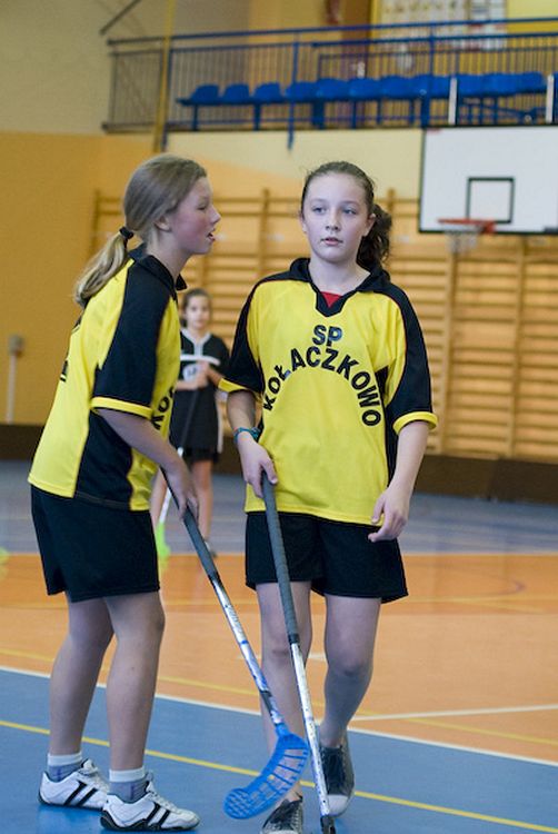 Ponownie dziewczęta z SP Królikowa najlepsze w powiecie w Unihokeju