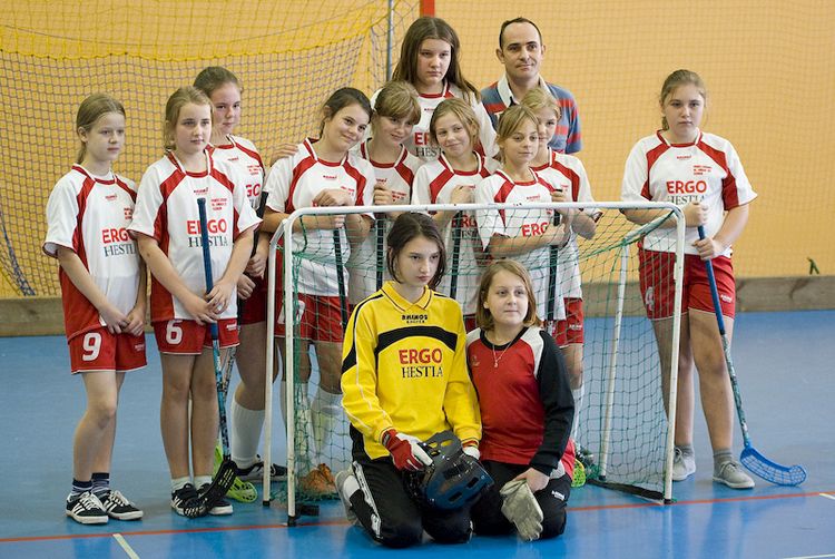 Ponownie dziewczęta z SP Królikowa najlepsze w powiecie w Unihokeju