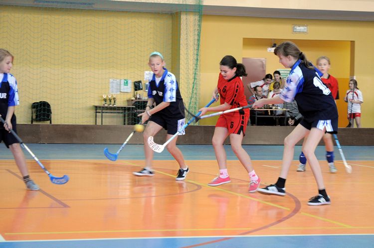 Ponownie dziewczęta z SP Królikowa najlepsze w powiecie w Unihokeju