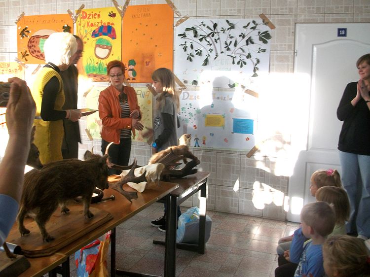 Spotkanie z leśnikiem w Zespole Szkół w Kowalewie