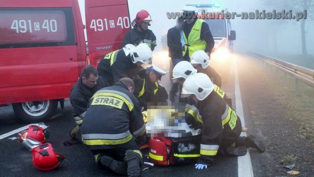 Wypadek drogowy na krajowej 10 w Minikowie. Trzy osoby poszkodowane