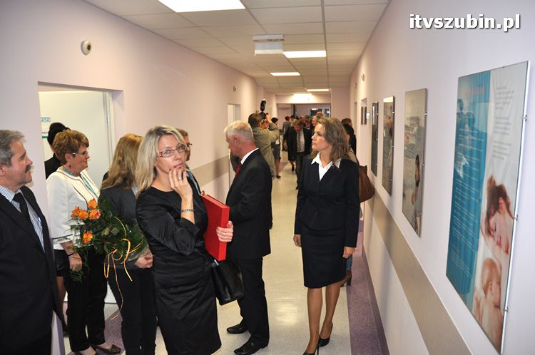 Uroczyste otwarcie oddziału Położnictwa i Neonatologii w Szubinie po gruntownym remoncie