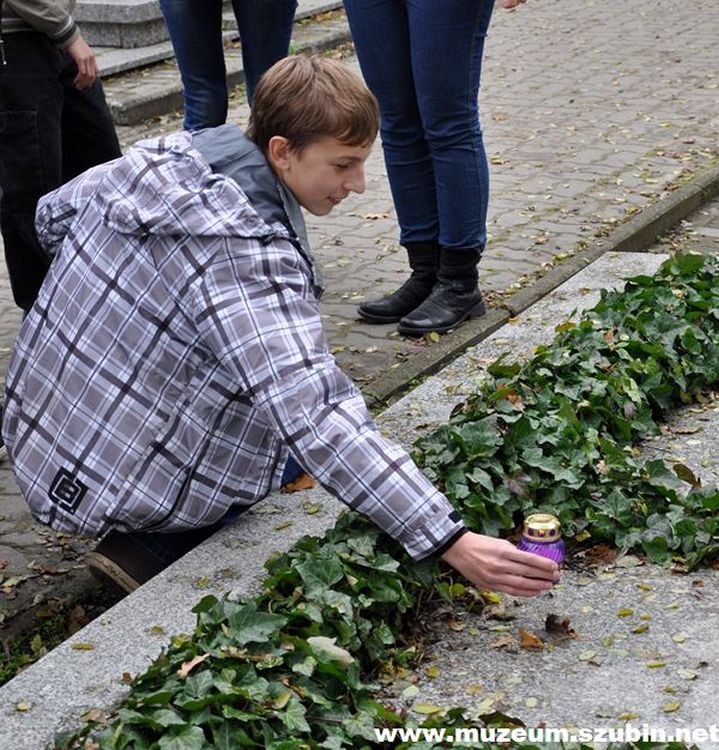 Zapal znicz pamięci, akcja Muzeum Ziemi Szubińskiej nadal trwa