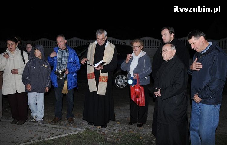 Figurka Serca Pana Jezusa w Szubin Wsi poświęcona