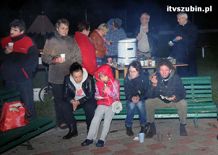 Figurka Serca Pana Jezusa w Szubin Wsi poświęcona