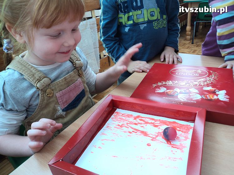 Twórcze Smerfiki z szubińskiego przedszkola nr 2