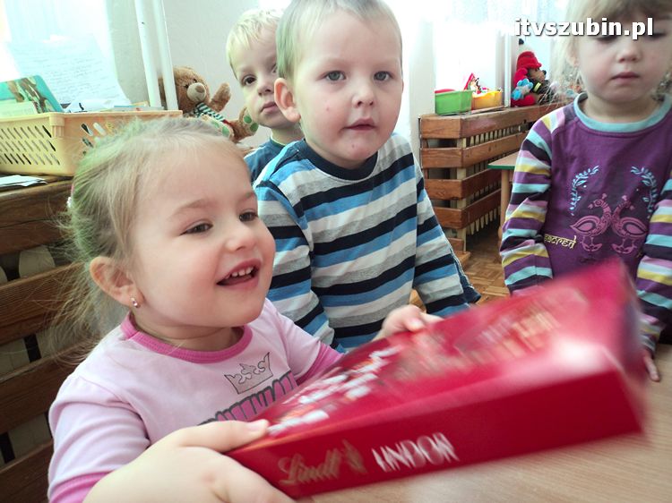 Twórcze Smerfiki z szubińskiego przedszkola nr 2