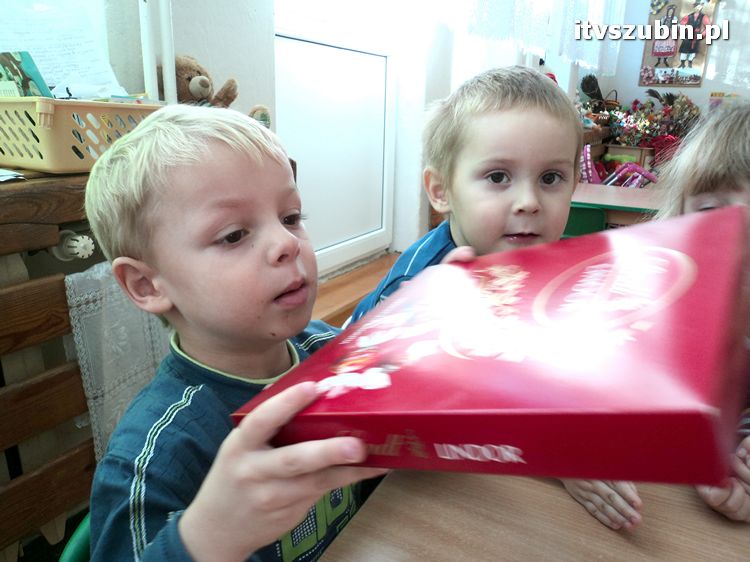 Twórcze Smerfiki z szubińskiego przedszkola nr 2