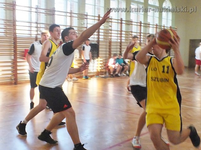 Międzyszkolne Mistrzostwa Powiatu Nakielskiego w Streetballu