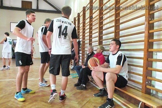 Międzyszkolne Mistrzostwa Powiatu Nakielskiego w Streetballu