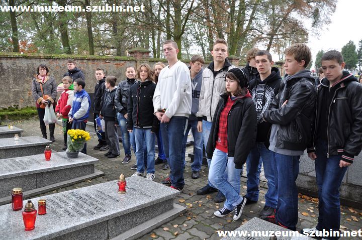 Historia XX wieku na szubińskich Powązkach dla Gimnazjum nr 1