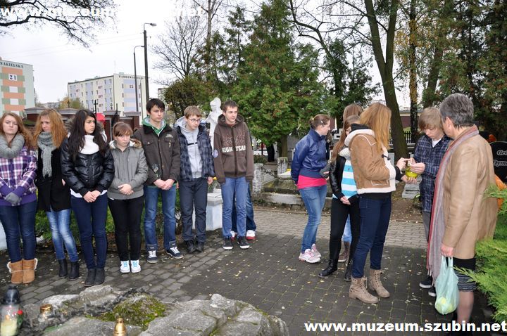 Historia XX wieku na szubińskich Powązkach dla Gimnazjum nr 1
