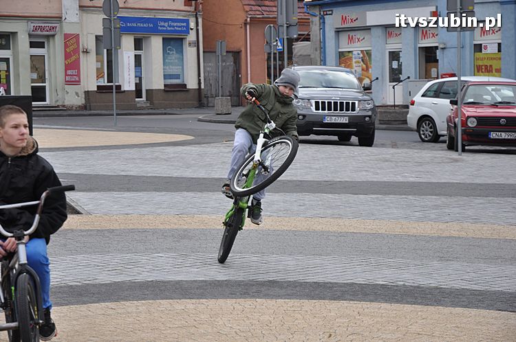 Trening czyni mistrza - udana akcja zbierania podpisów