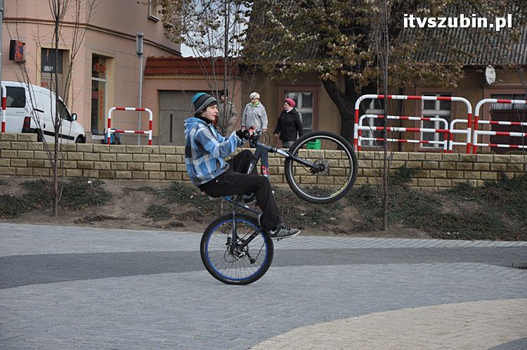 Trening czyni mistrza - udana akcja zbierania podpisów