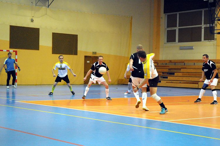 Szubińska Liga Piłki Halowej Oldbojów - IV kolejka