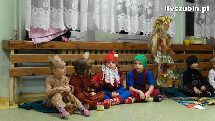 O gęsiareczce Kasieni i cudownych listkach pani Jesieni