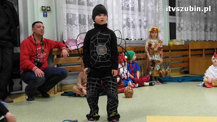 O gęsiareczce Kasieni i cudownych listkach pani Jesieni