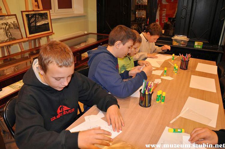 Lekcja muzealna o Święcie Niepodległości dla klas szóstych