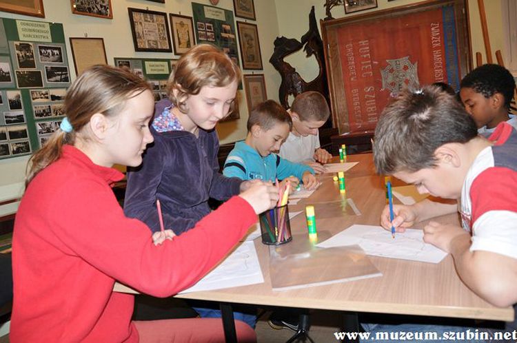 Lekcja muzealna o Święcie Niepodległości dla klas szóstych