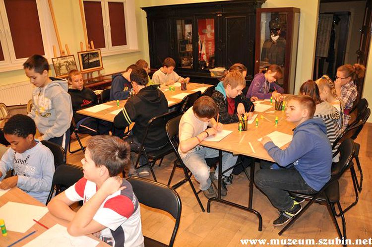 Lekcja muzealna o Święcie Niepodległości dla klas szóstych