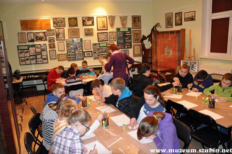 Lekcja muzealna o Święcie Niepodległości dla klas szóstych