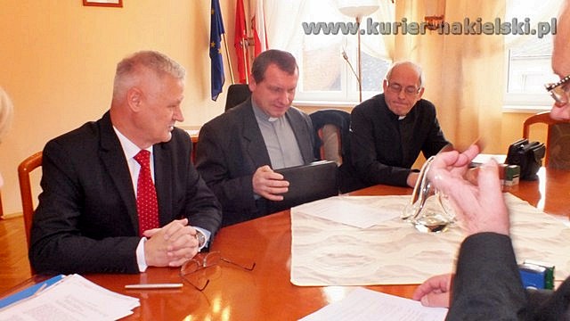 Umowy na prace konserwatorskie z parafiami podpisane