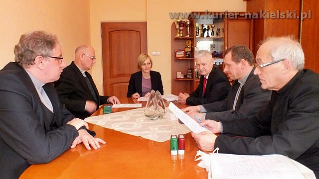 Umowy na prace konserwatorskie z parafiami podpisane