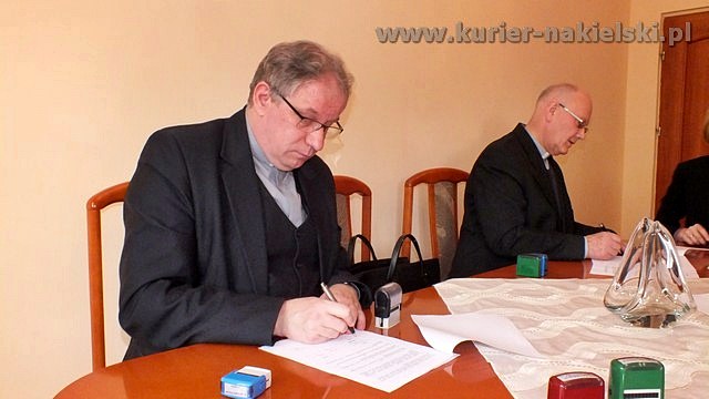 Umowy na prace konserwatorskie z parafiami podpisane