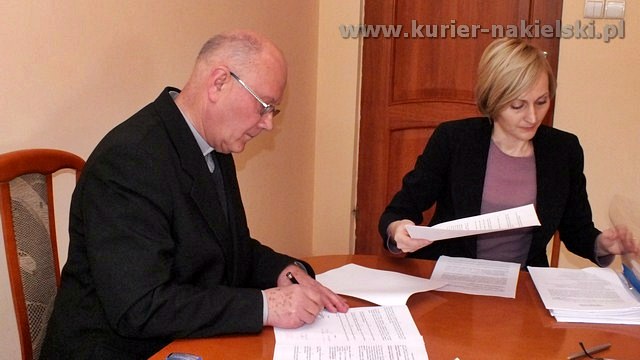 Umowy na prace konserwatorskie z parafiami podpisane