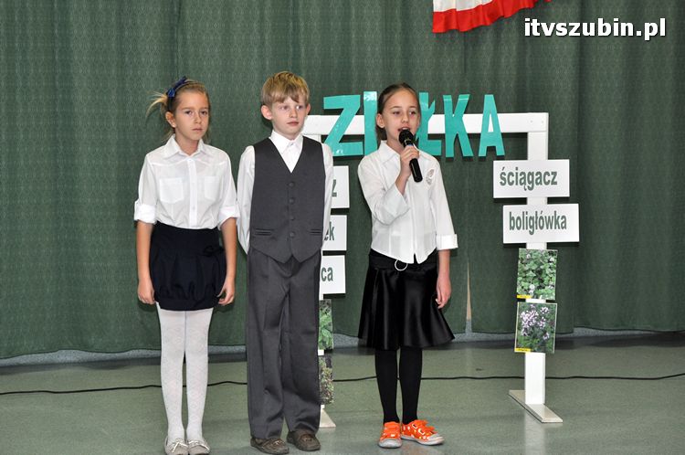 Pasowanie na ucznia w Szkole Podstawowej nr 1 w Szubinie