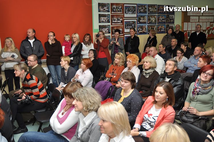Pasowanie na ucznia w Szkole Podstawowej nr 1 w Szubinie