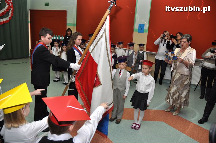 Pasowanie na ucznia w Szkole Podstawowej nr 1 w Szubinie
