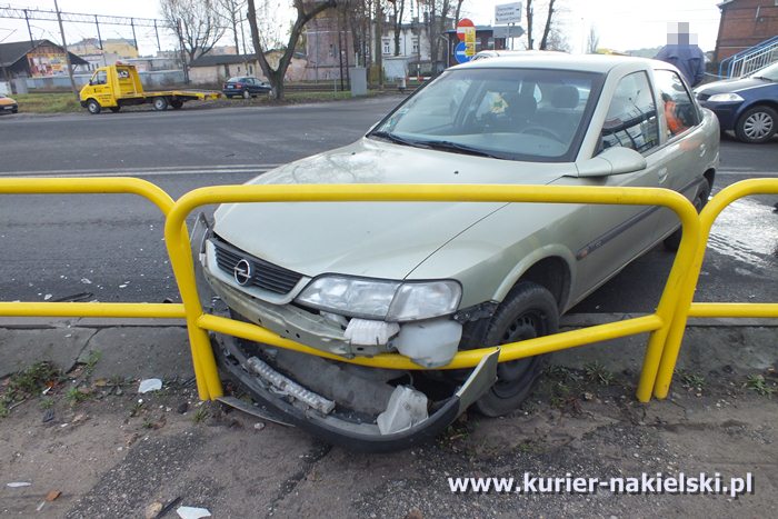 Kolizja na ul. Mickiewicza w Nakle nad Notecią