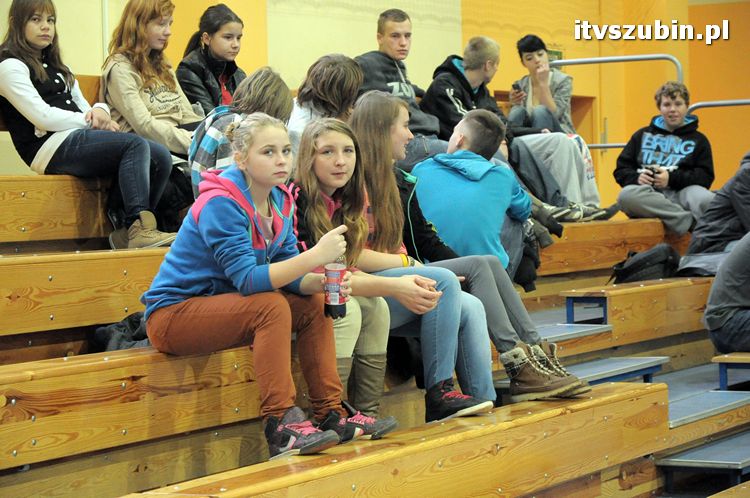 Turniej Piłki Siatkowej o puchar Dyrektora MZOSiR w Szubinie