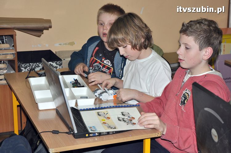 Ożywiamy roboty - kurs robotyki dla uczniów szubińskich podstawówek i gimnazjów