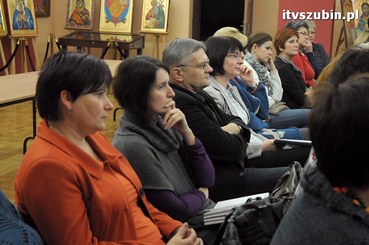 Debata o oświacie w muzealnych murach